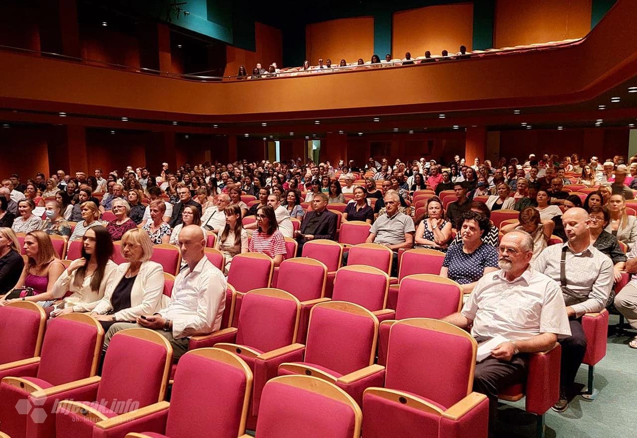 Premijera dokumentarnog filma "Maestro" u velikoj dvorani Hrvatskog doma hercega Stjepana Kosače