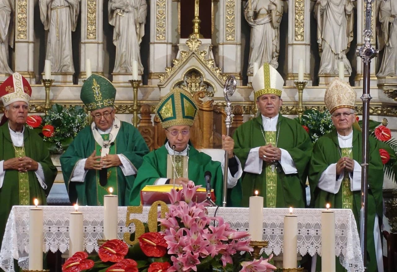 Nadbiskup Luigi Pezzuto proslavio zlatnu Misu   