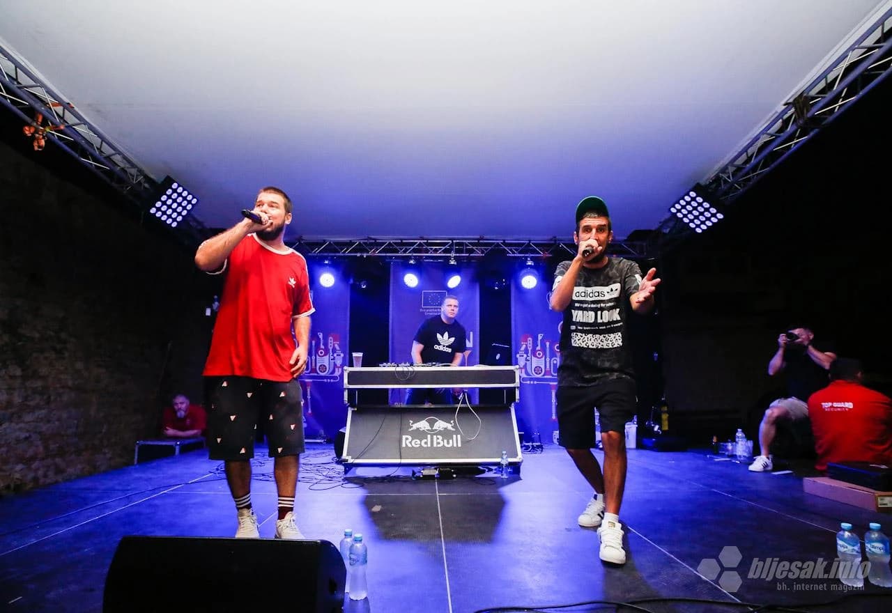 Nastup hip hop dvojca Who See