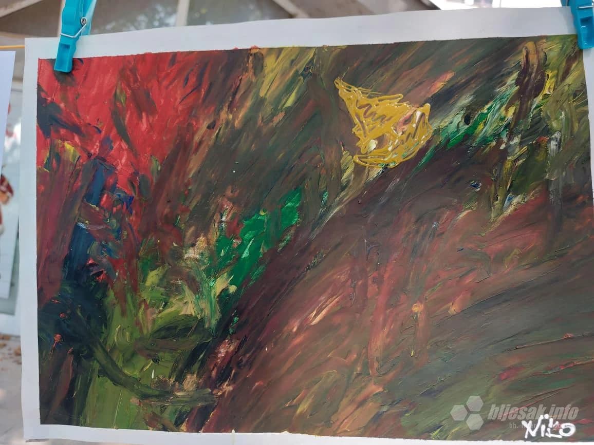 Izložba na mostarskoj šetnici