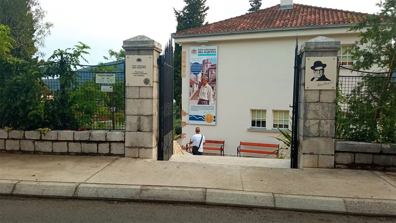 Kuća u Herceg Novom, oaza sreće i mira Ive Andrića i njegove supruge 