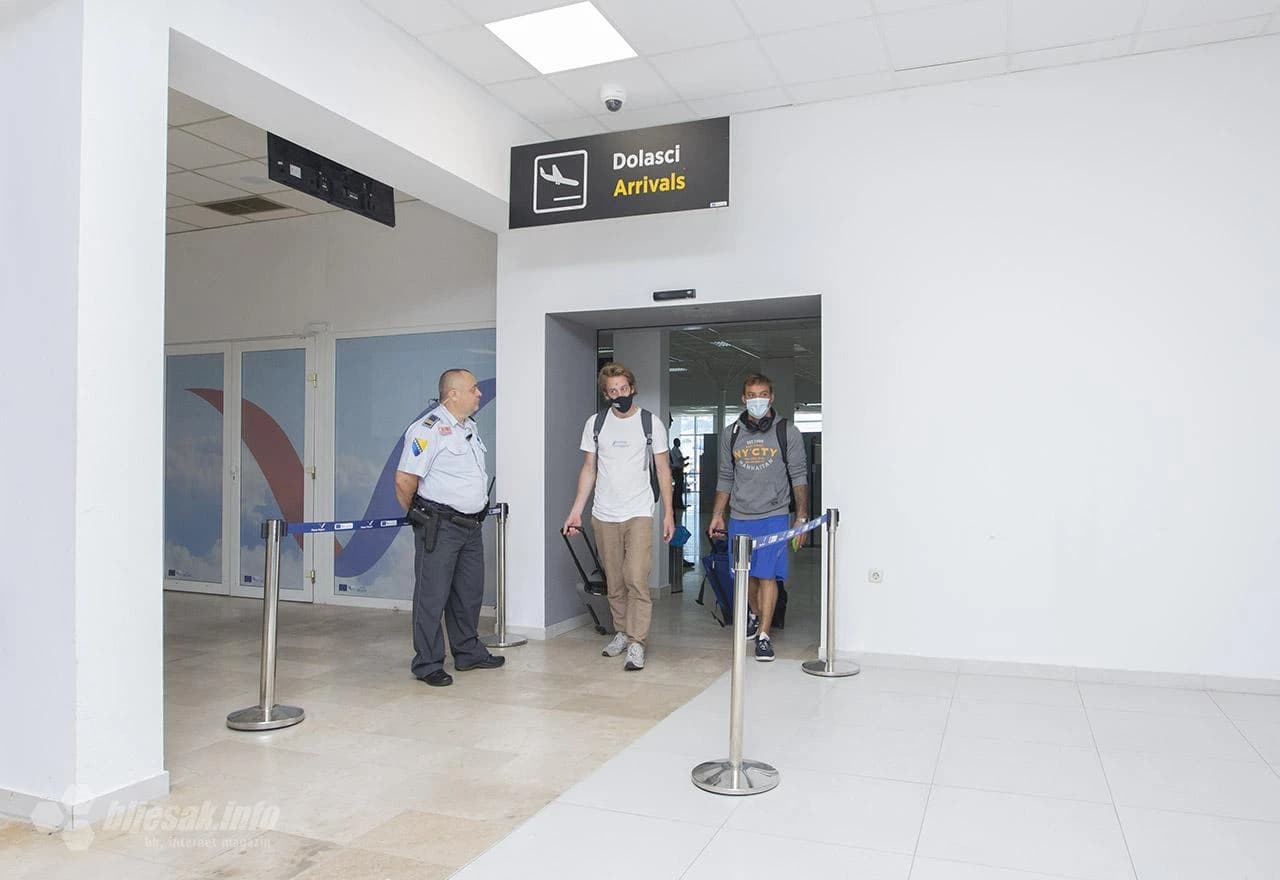 Titov avion sletio u Mostar