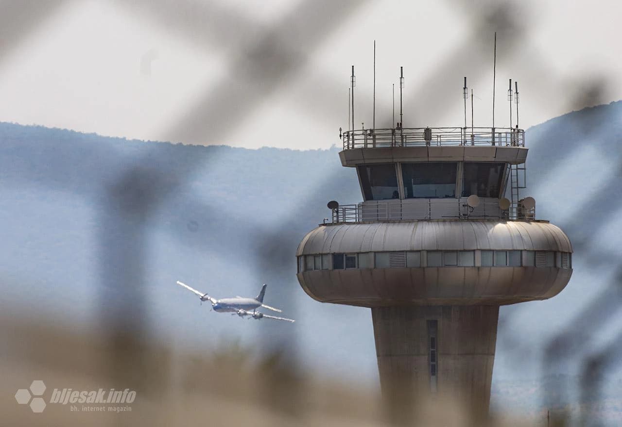 Titov avion sletio u Mostar