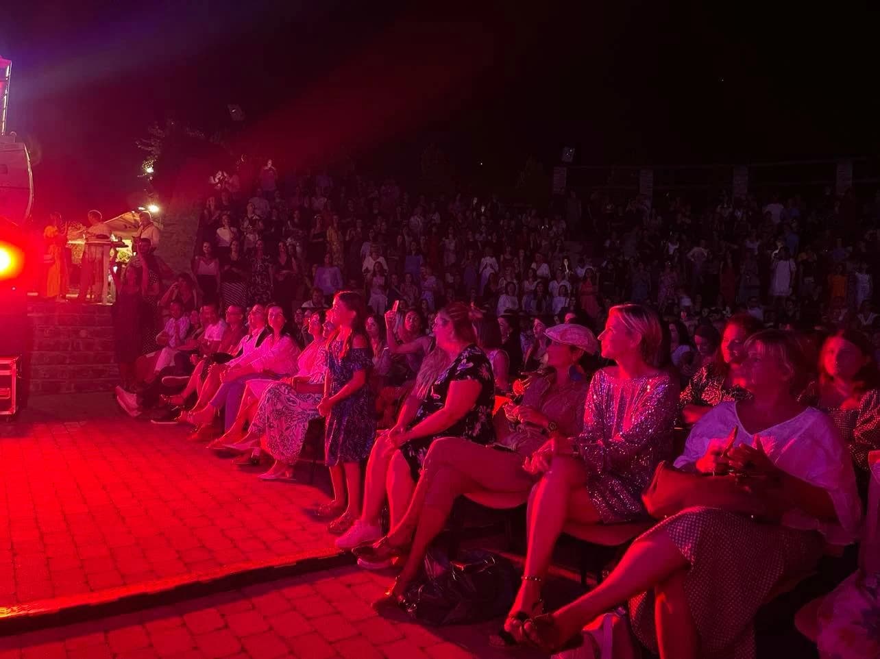 Miljenica publike Nina Badrić oduševila publiku u Međugorju