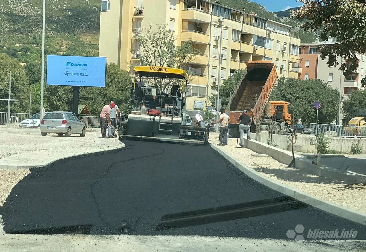 Stigao asfalt na novi kružni tok