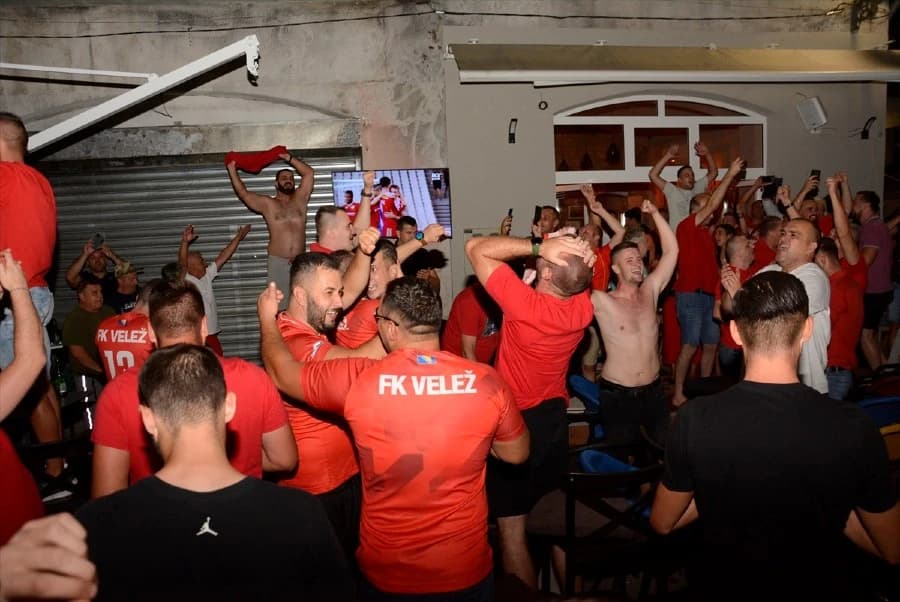 Neobuzdano slavlje Veležovih navijača