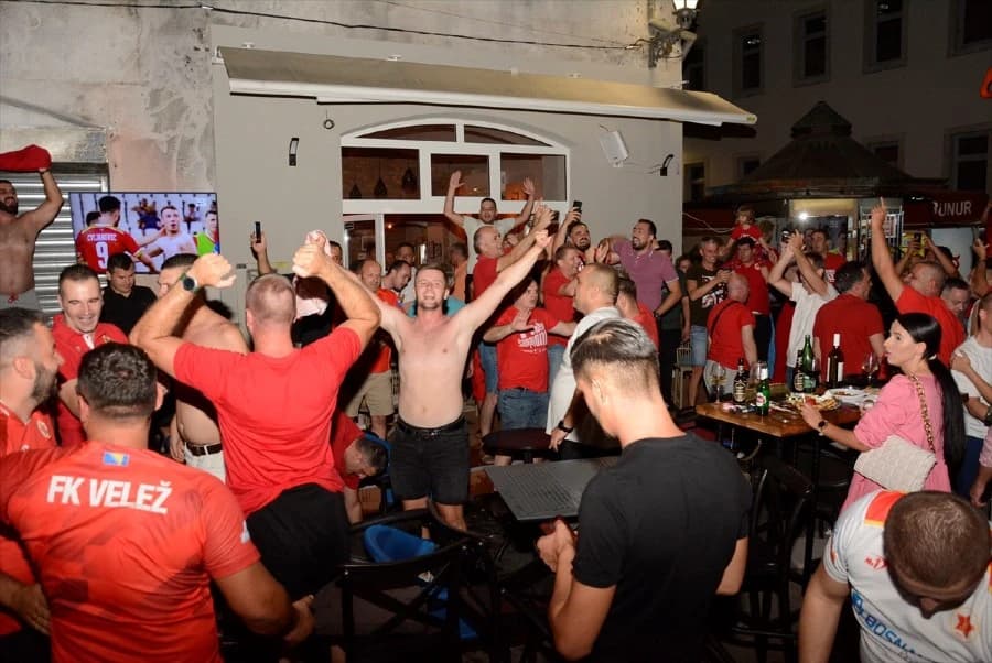 Neobuzdano slavlje Veležovih navijača