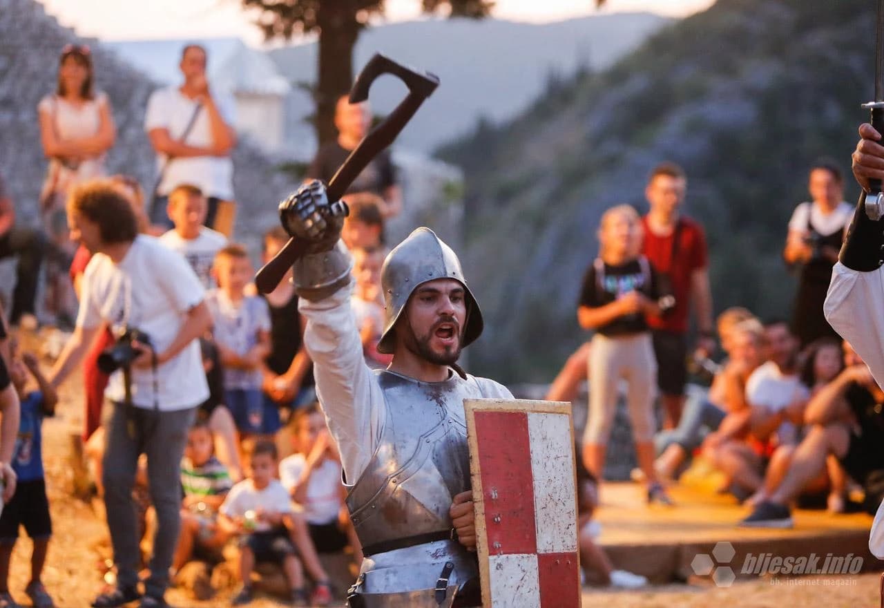 Tradicionalna "Stolačka tarča" na dan je vratila Stolac u srednji vijek