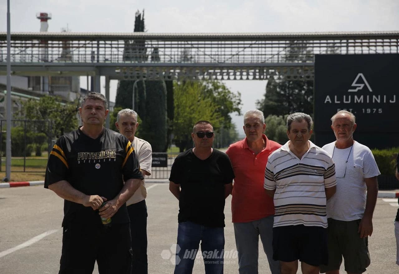 Radnicima nisu dali do kapije