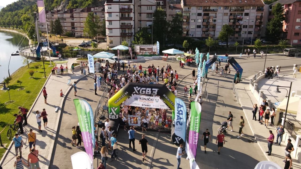 Konjički noćni cener