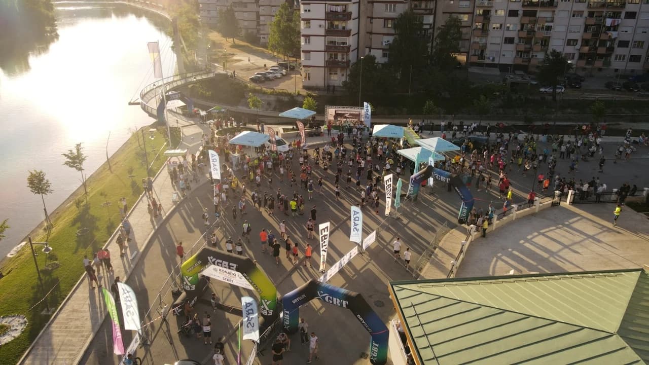 Konjički noćni cener