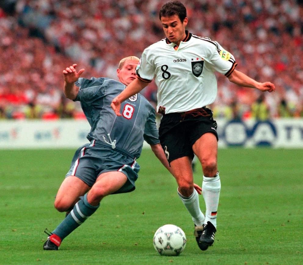 Paul Gascoigne i Mehmet Scholl vodili su veliku borbu u polufinalu Eura 1996.