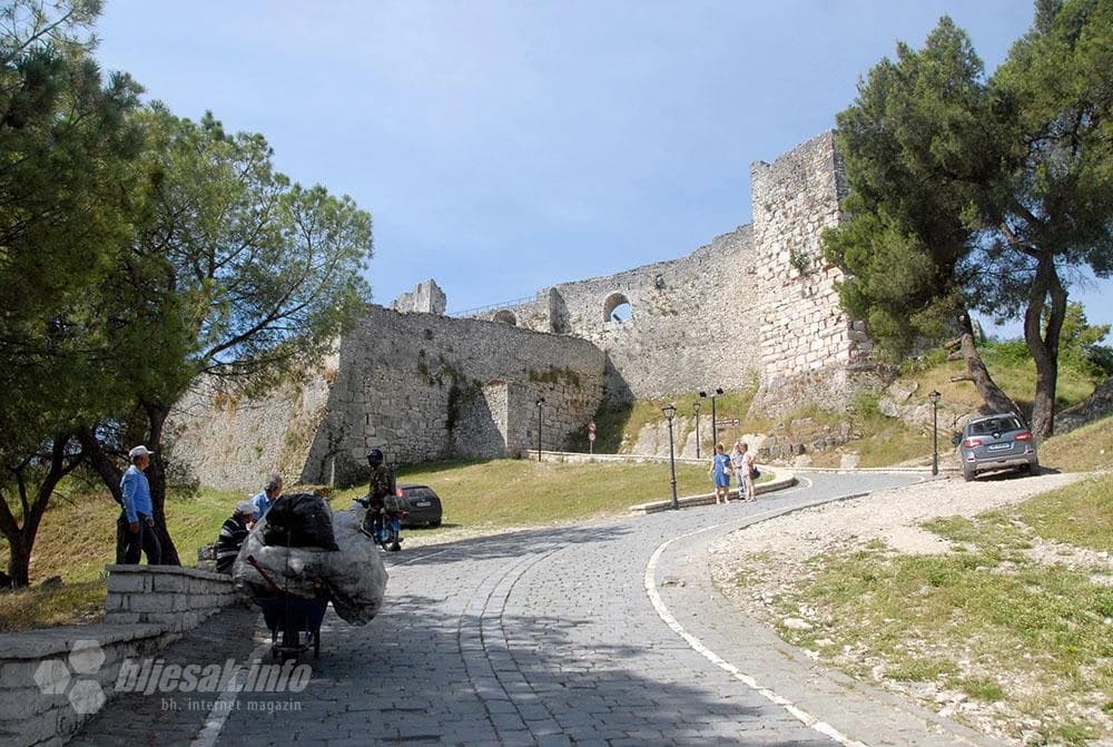 Ulaz u beratsku utvrdu