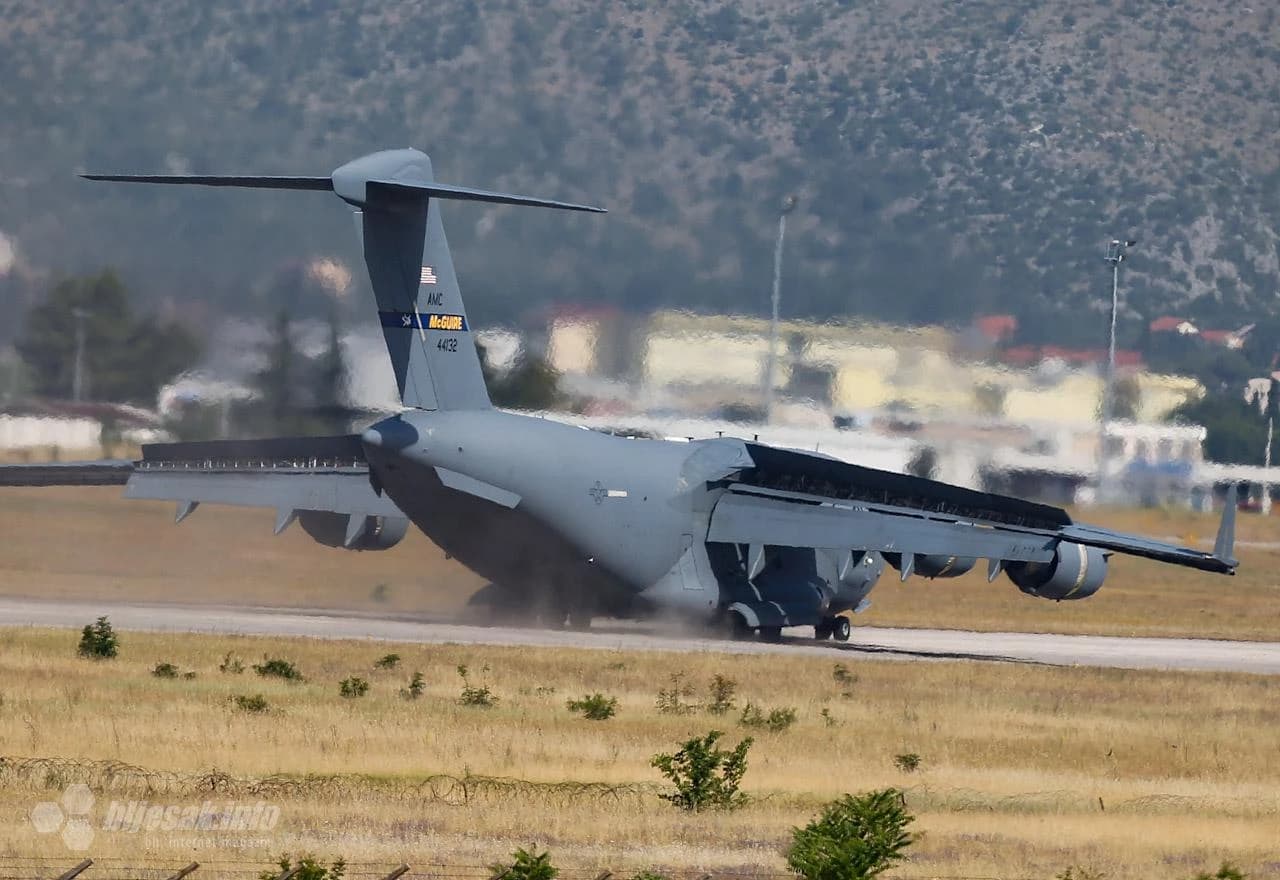 Najveći zrakoplov na svijetu dovezao u Mostar vojnike OS BIH iz Afganistana