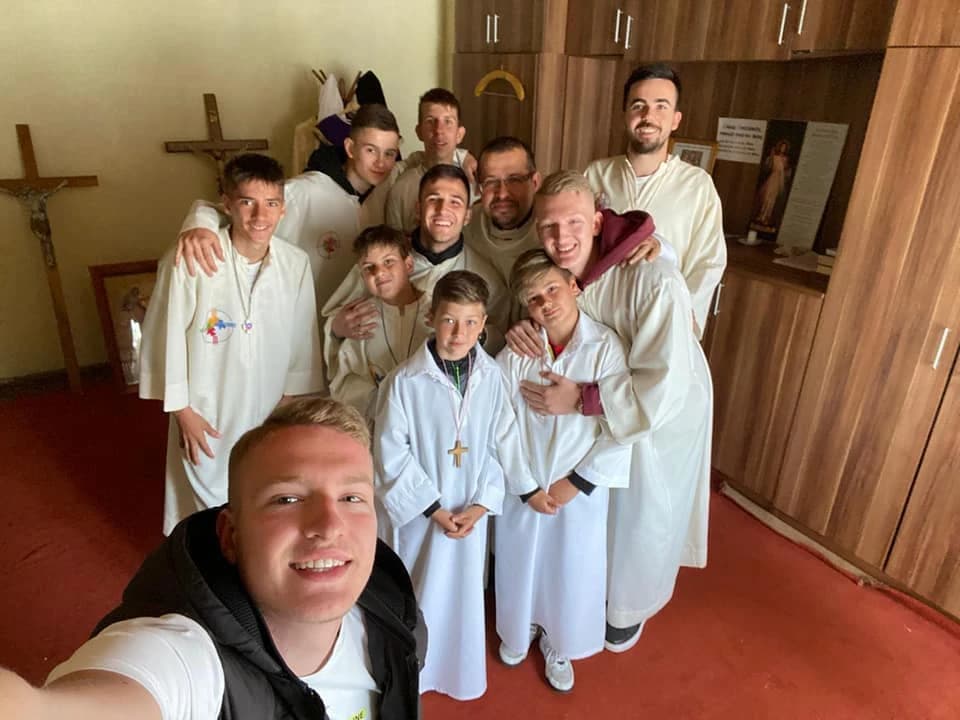 U župi sv. Josipa u Drvaru ove je godine podijeljen sakrament potvrde i prve pričesti.