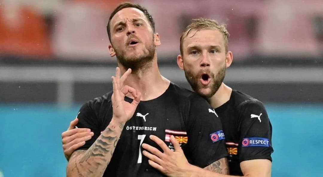 Apsolutno neprimjereno: Arnautović pokazuje 'white power' simbol