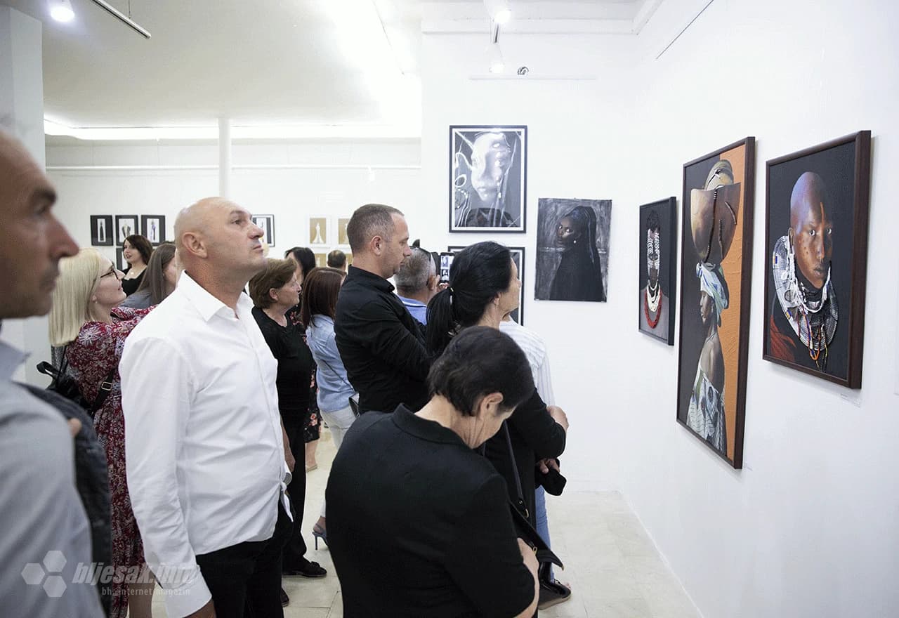 Izložba radova maturanata kole likovnih umjetnosti Gabrijela Jurkića