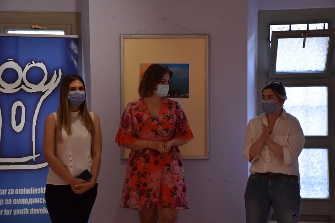 Otvorena izložba fotografija “Dopusti da ti (po)kažem”