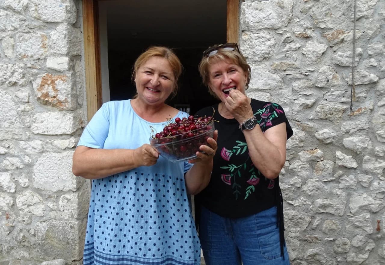 Izložba "Kristali" otvorila "Trešnjeve dane" u Počitelju 