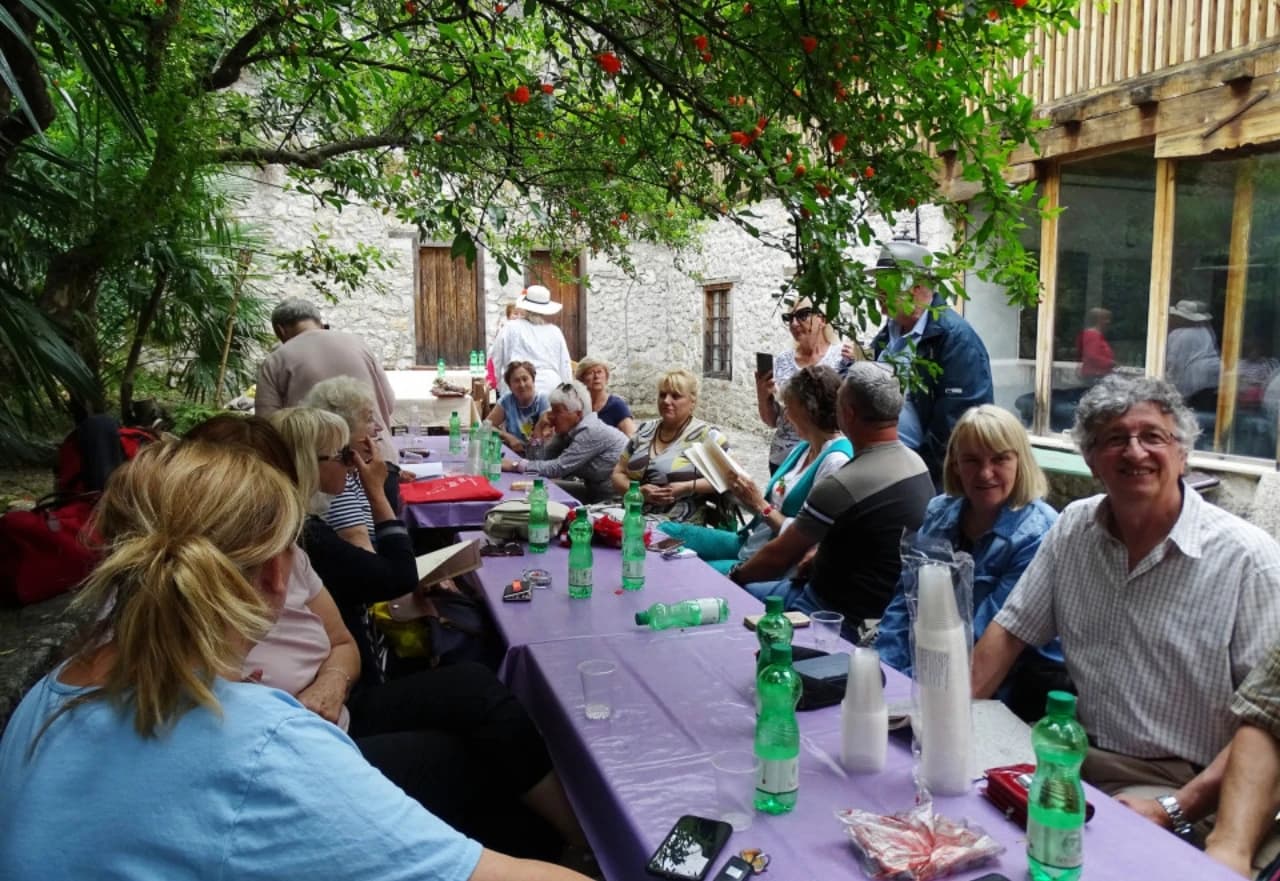 Izložba "Kristali" otvorila "Trešnjeve dane" u Počitelju 