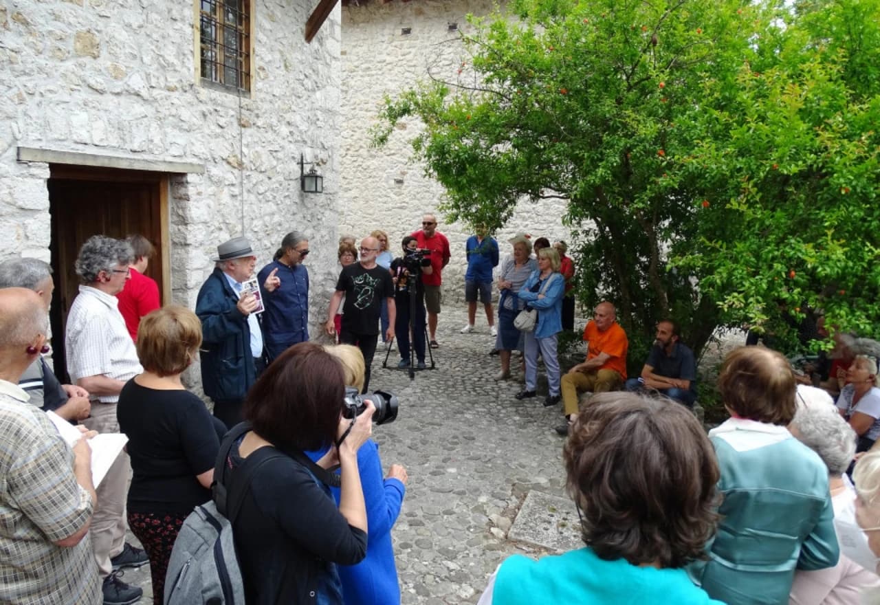 Izložba "Kristali" otvorila "Trešnjeve dane" u Počitelju 