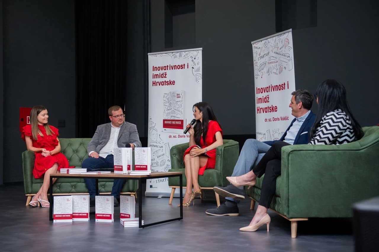 S predstavljanja knjige u Ljubuškom