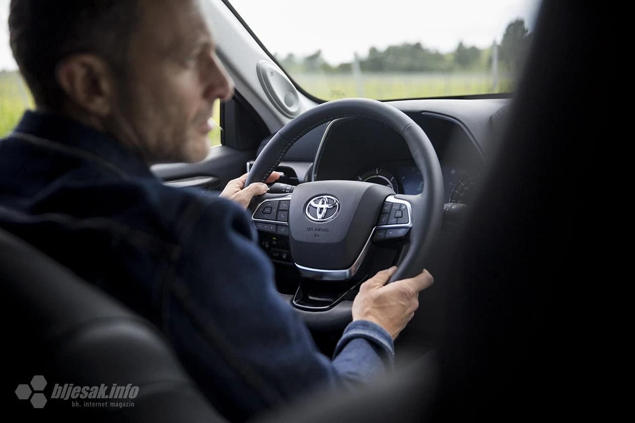 U Nuić vinogradima Juraj Šebalj ''otkrio'' Toyotu Highlander