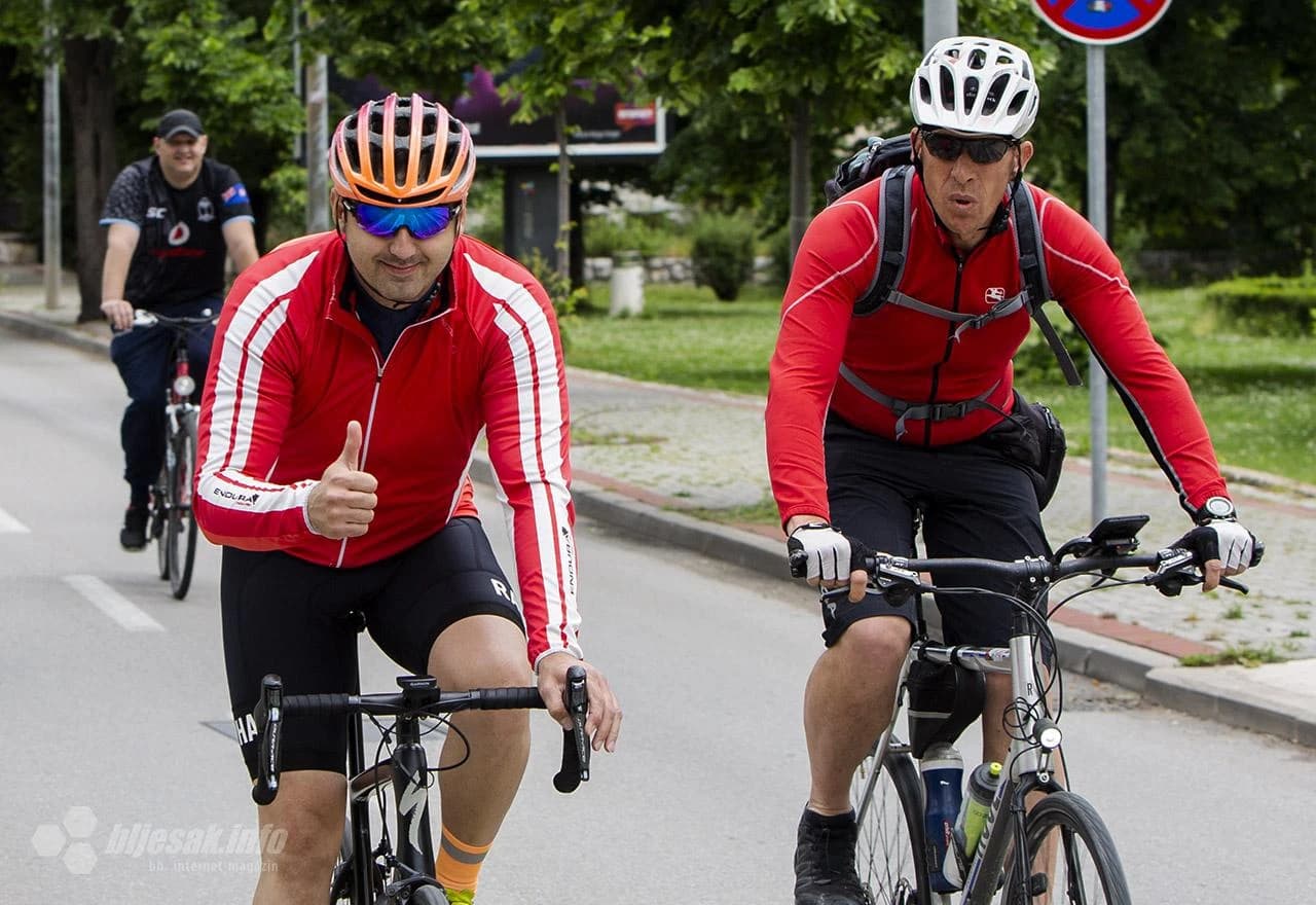 Biciklijada u Acinu čast