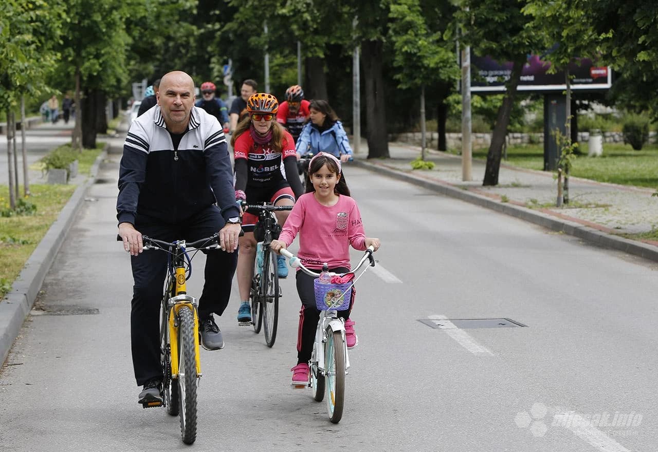 Biciklijada u Acinu čast