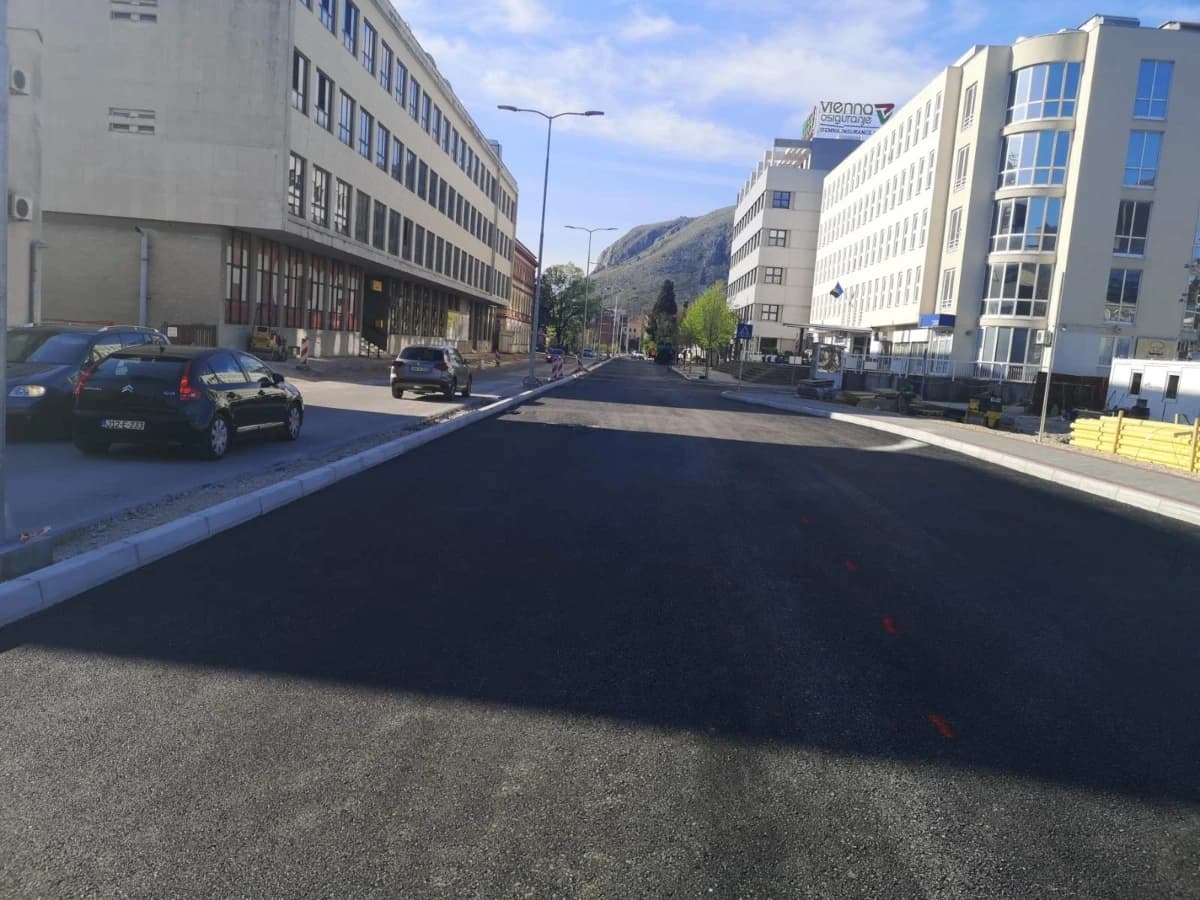 Nastavak asfaltiranja, uskoro preusmjeravanje prometa