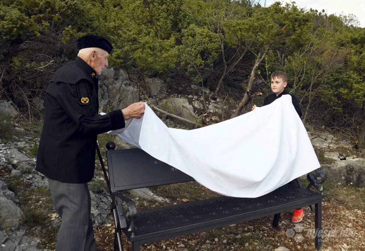 Klupu su danas otkrili Jure Đinkić i Jure Vidović