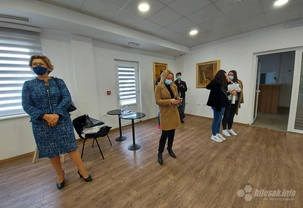 Izložba: Uborak – da nije žalosno, bilo bi smiješno