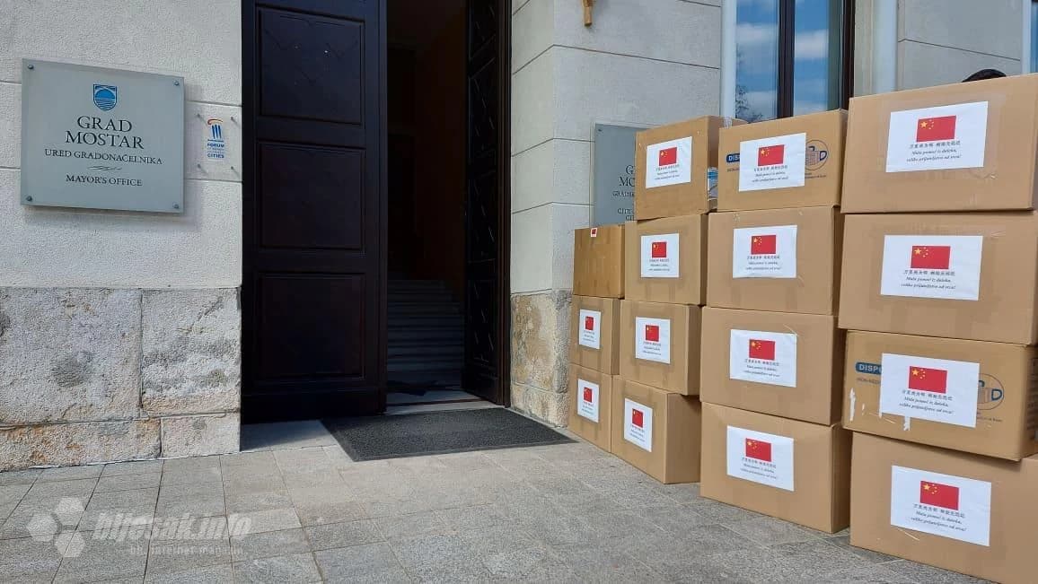 Mostaru uručena kineska zaštitna oprema