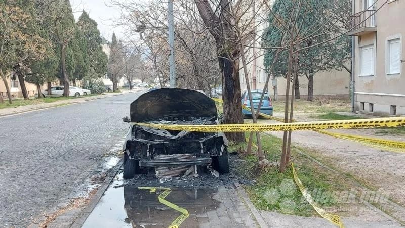 Izgorio automobil u Rodoču