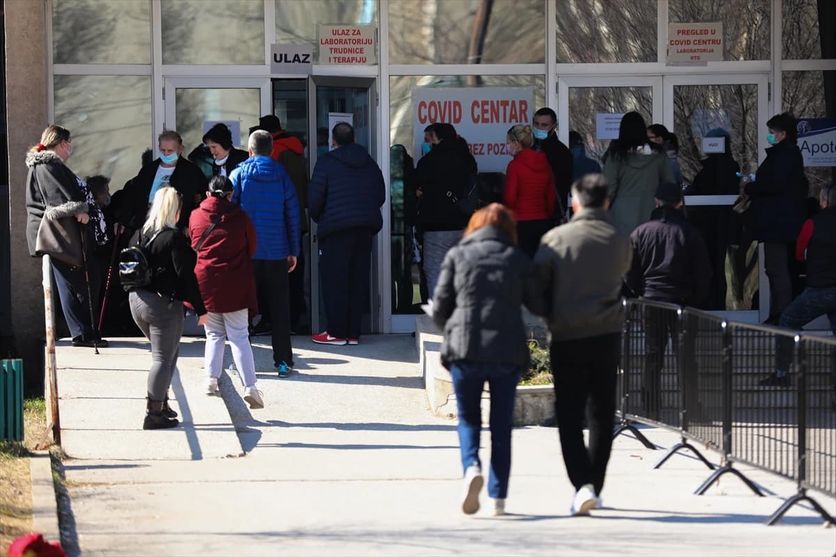 U Sarajevu se sve manje poštuju mjere zaštite, došlo do pogoršanja epidemiološke situacije