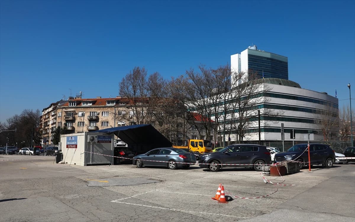 U Sarajevu se sve manje poštuju mjere zaštite, došlo do pogoršanja epidemiološke situacije