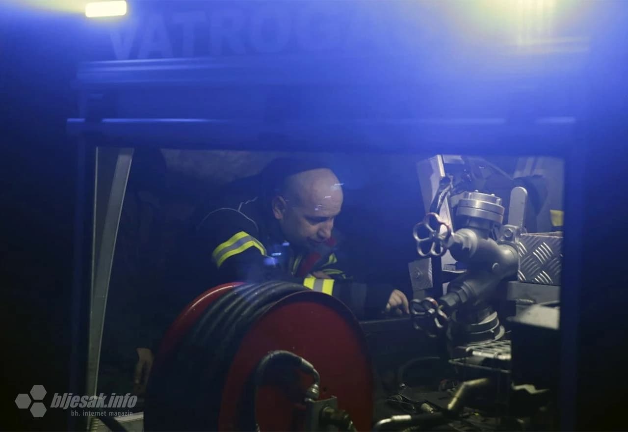 Gori na Fortici - vatra došla do vjetrenjača