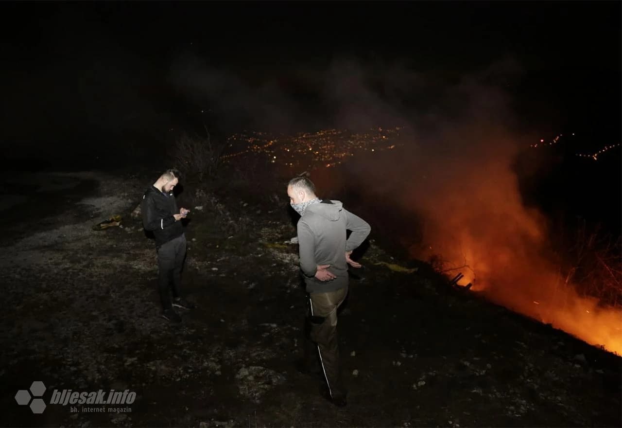 Gori na Fortici - vatra došla do vjetrenjača