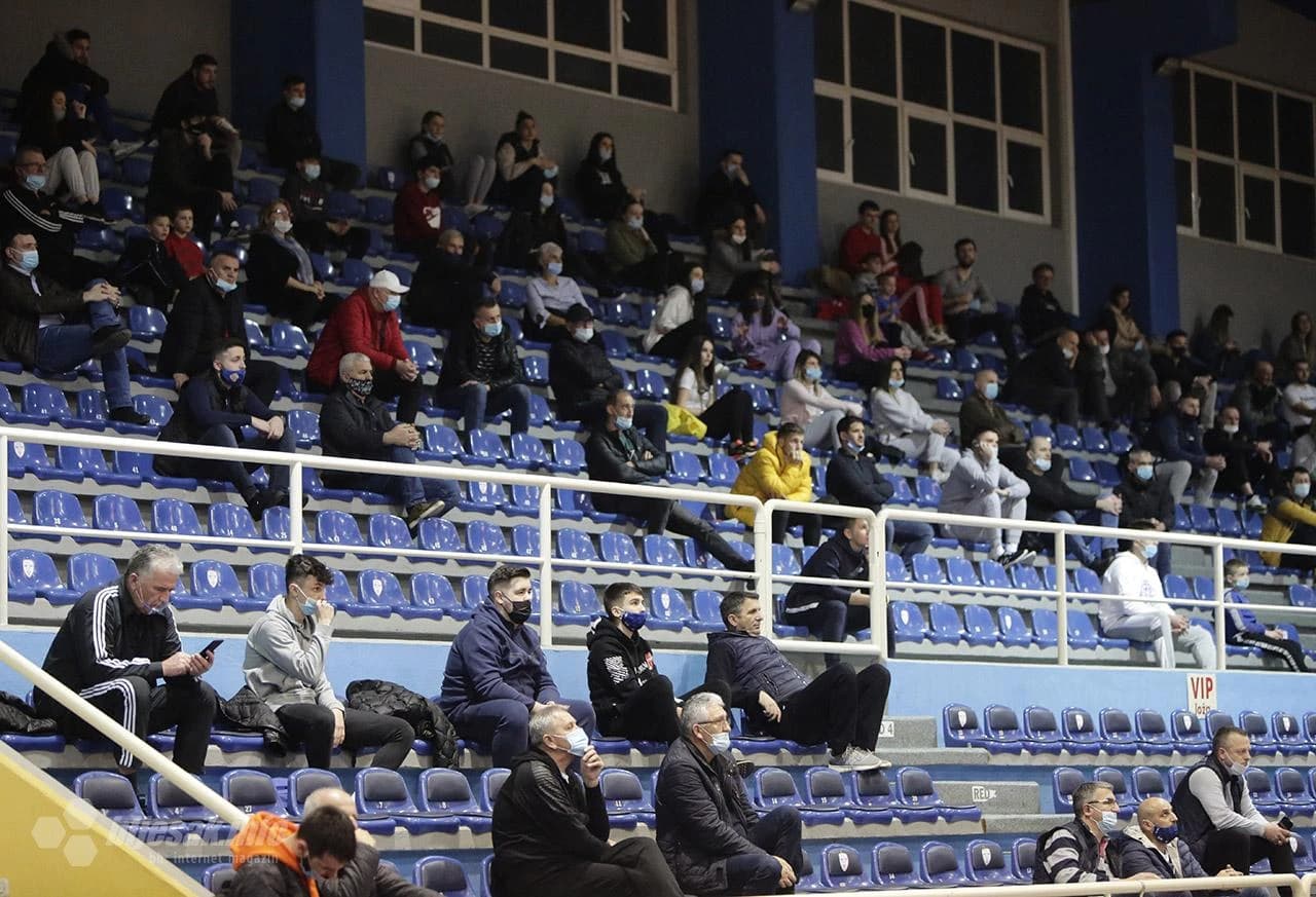 Široki slavio uz prisustvo publike