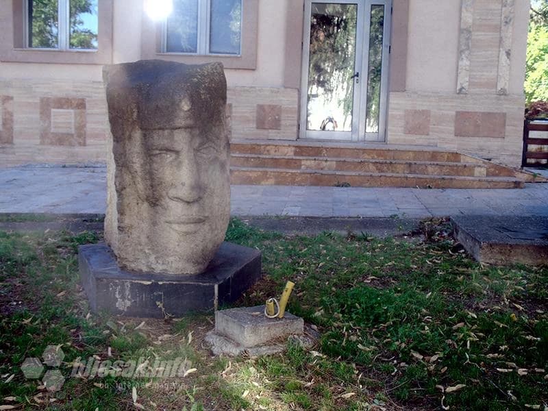 On i „njegov“ kabel