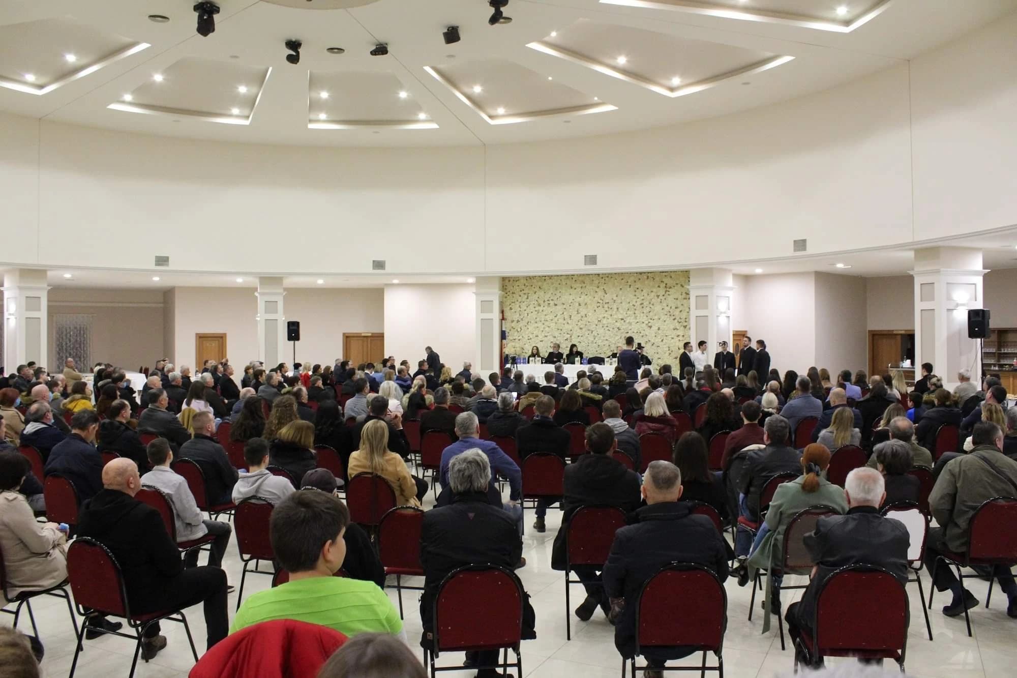 Predstavljanje knjige je važnije od epidemioloških mjera