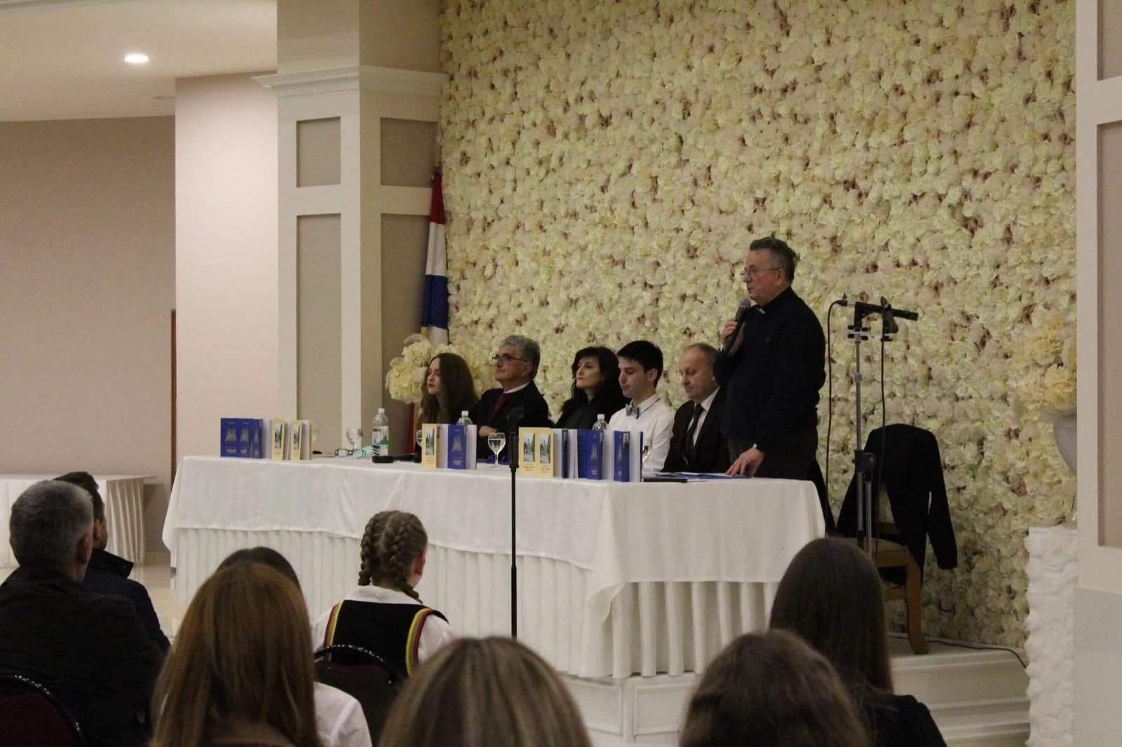 Program ovog kulturnog događaja predvodio je profesor Andrija Stojić