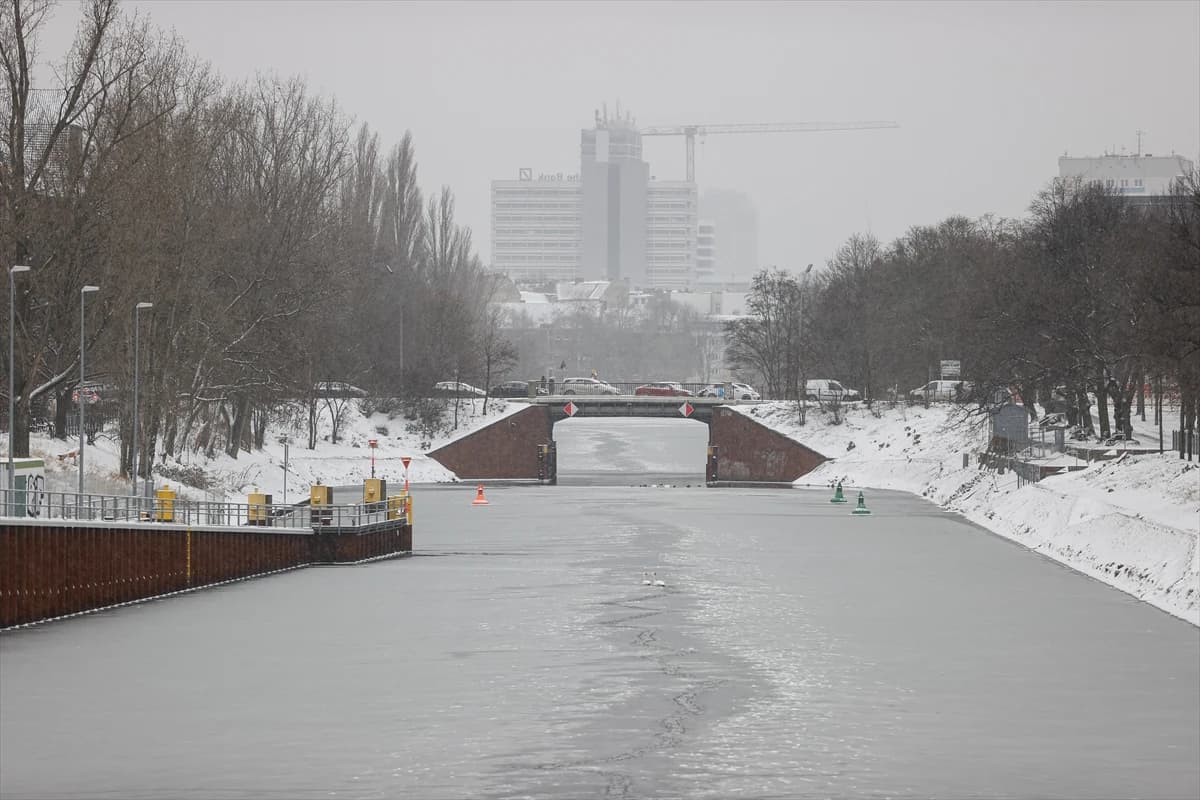 Europski gradovi prekriveni snježnim pokrivačem