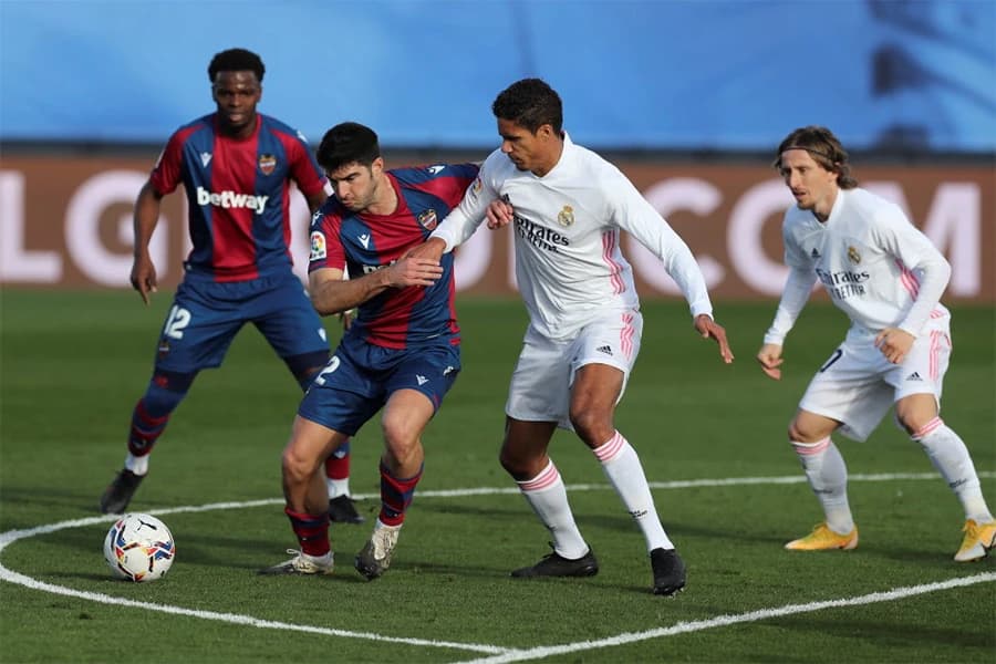 Nogometaši madridskog Reala slaviti u Huesci