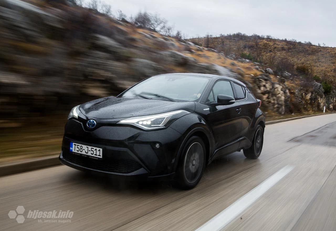 Toyota C-HR 1.8 Hybrid e-CVT C-HIC