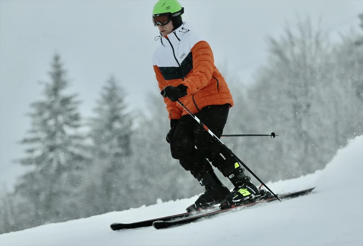 Brojni posjetitelji i skijaši na Bjelašnici