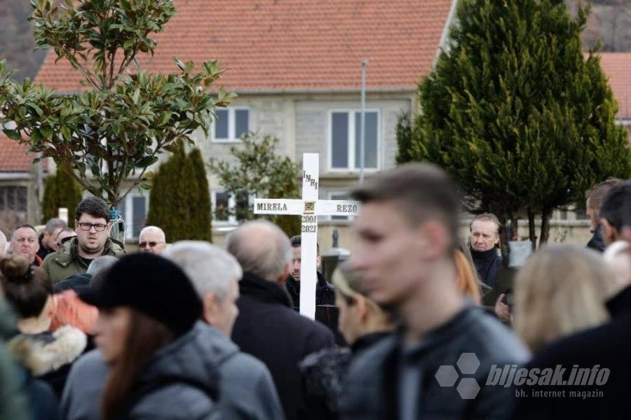 Posljednji ispraćaj Mirele Rezo