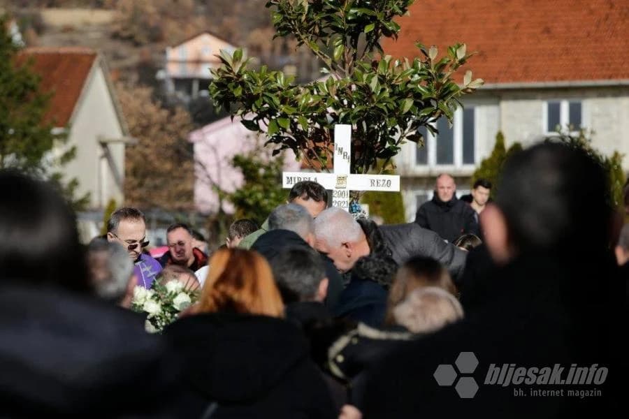 Posljednji ispraćaj Mirele Rezo
