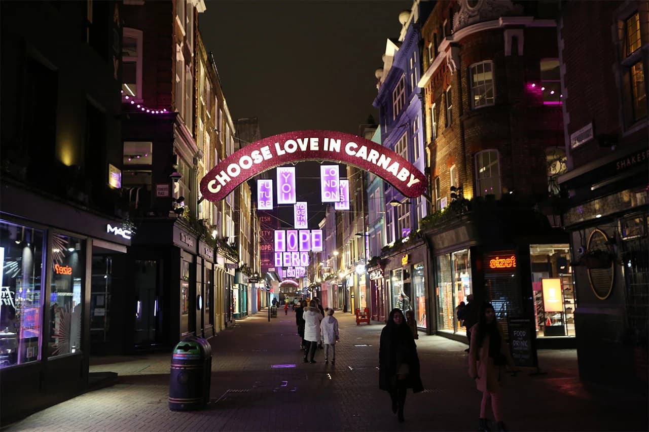 Skromni doček Nove godine širom svijeta