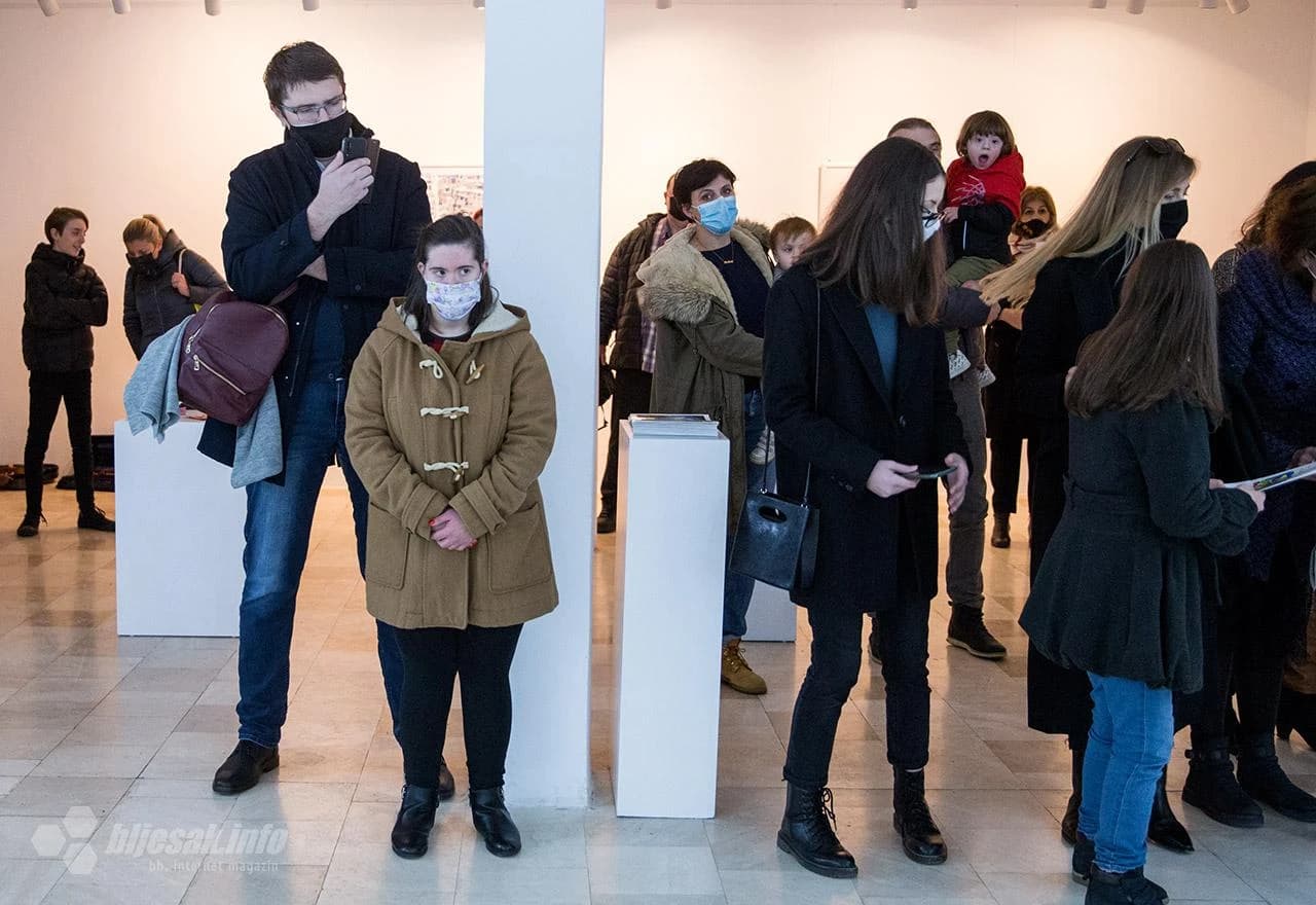 Izložba Udruge za Down sindrom
